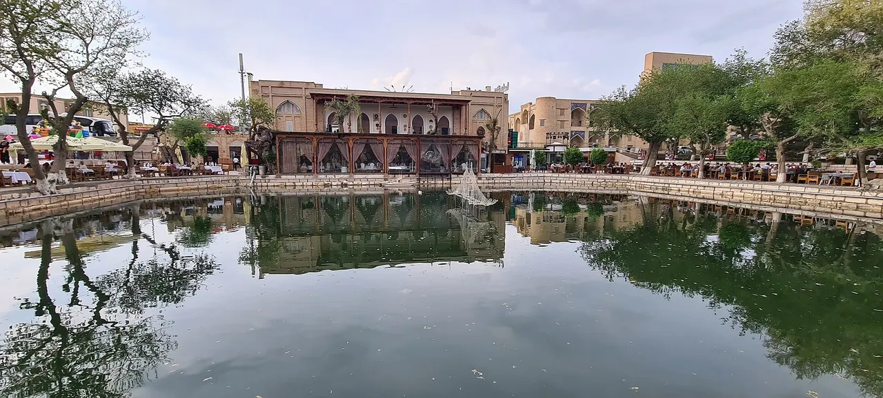مجموعهٔ لب حوض