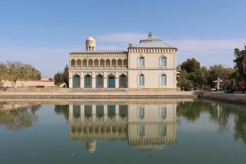 Harem of Sitorai Mokhi-Khosa Palace 01